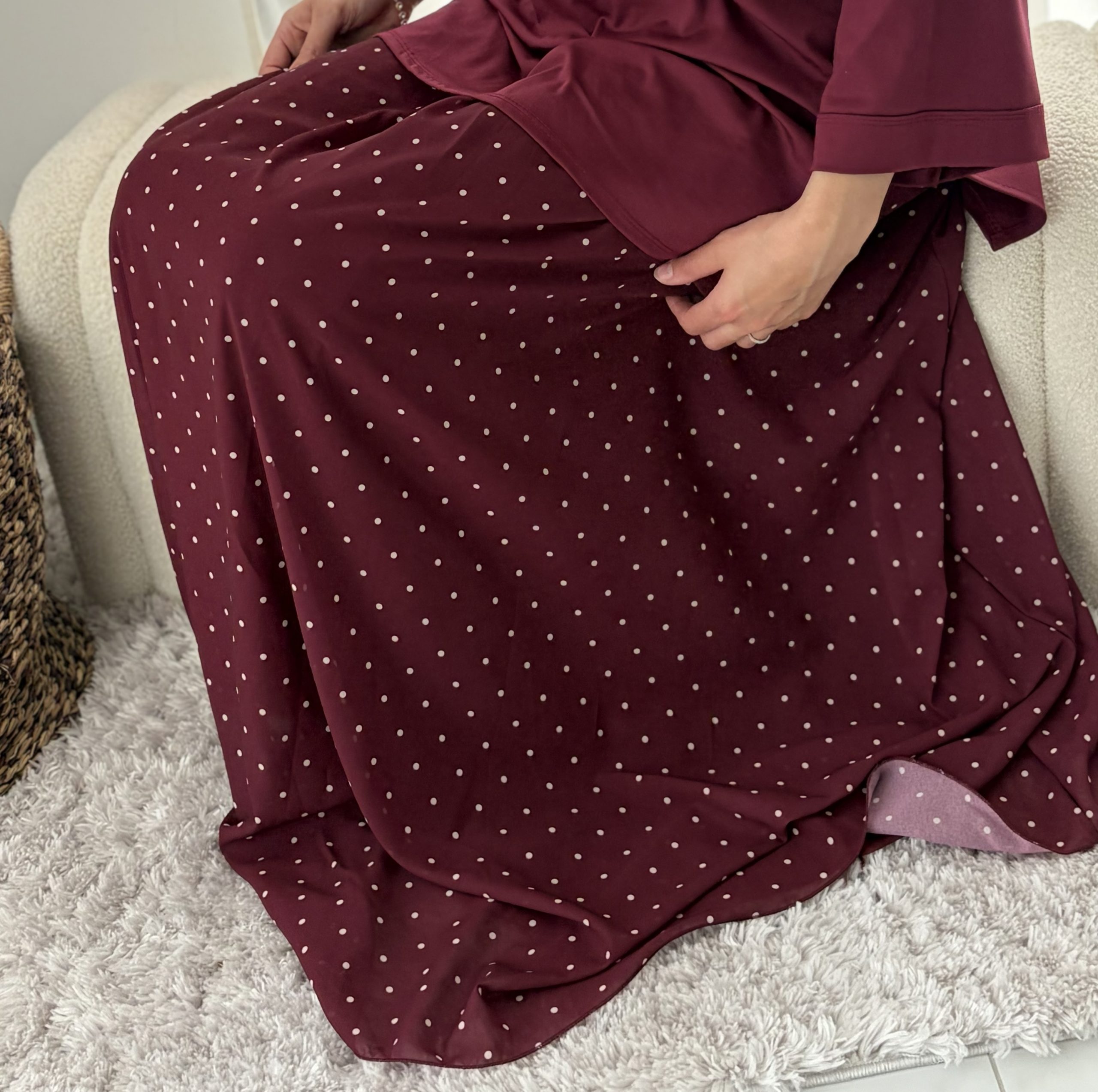 JUPE À PETITS POIS BORDEAUX – Image 2